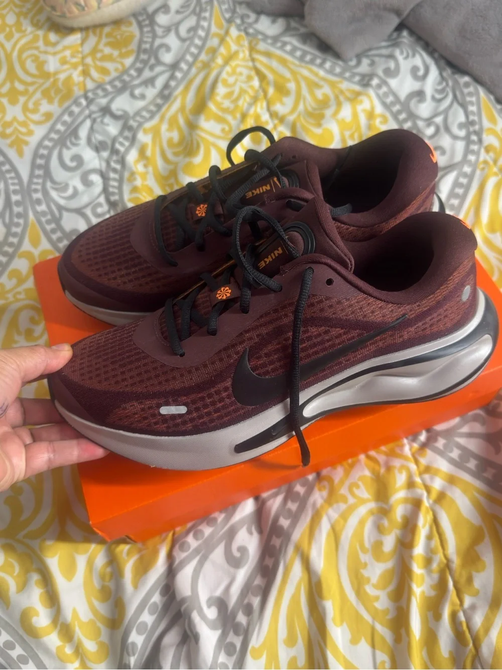 Nike Men’s Maroon and Black Running Sneakers
